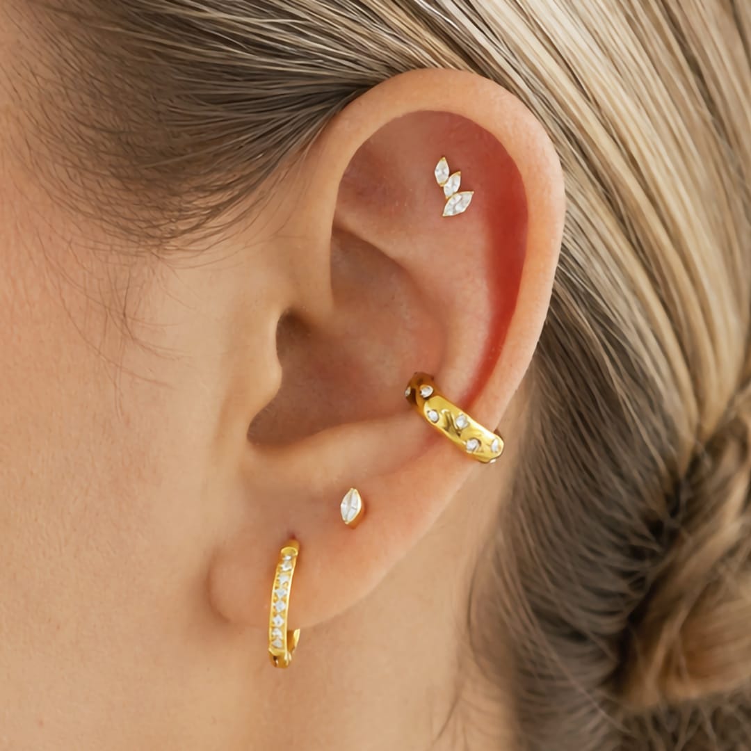 CLARA EAR CUFF GOLD - WATERPROOF